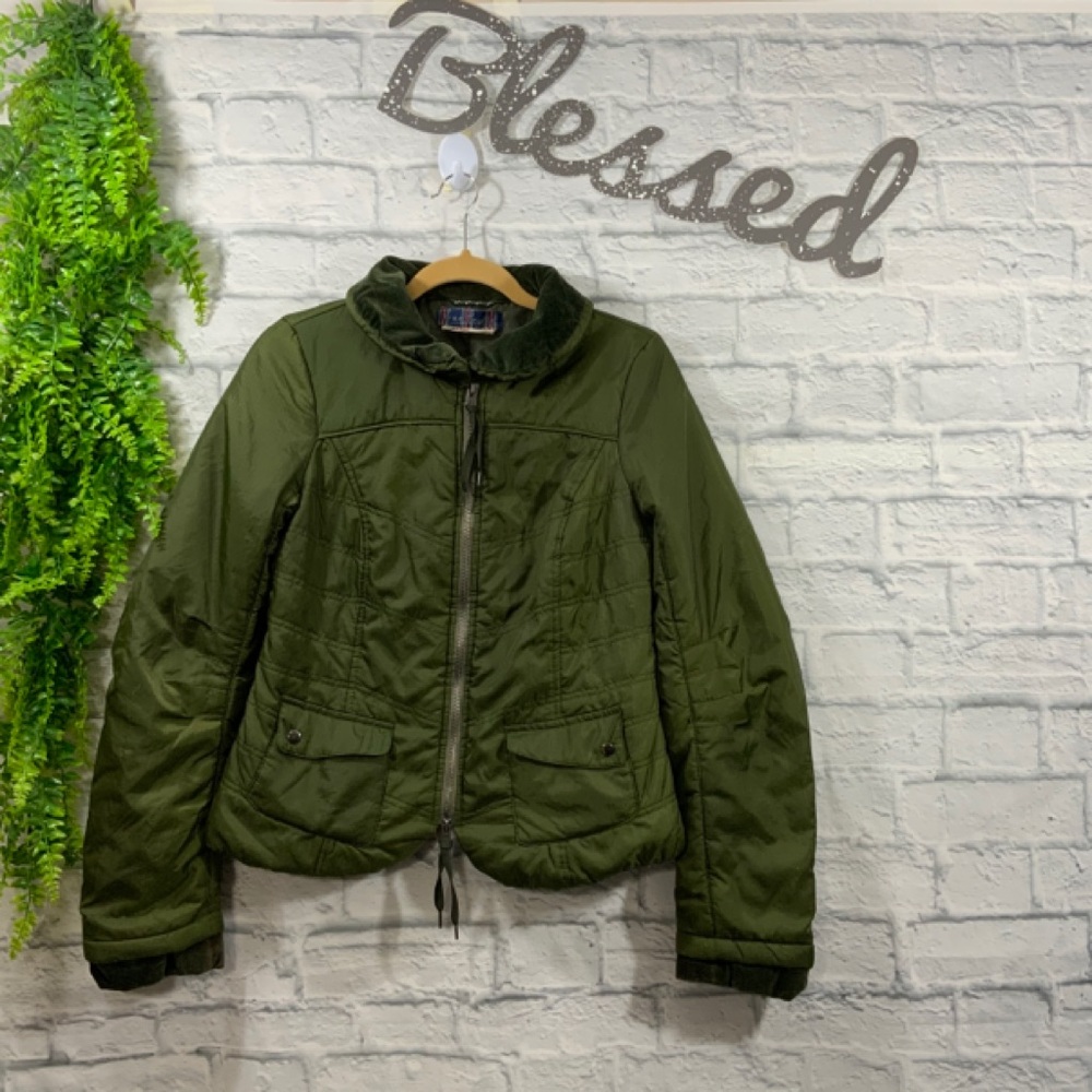 Free People Olive Green Puffer Jacket. Size 6.